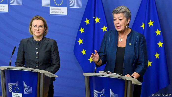 EU Commission I Ylva Johansson und Mari Juritsch