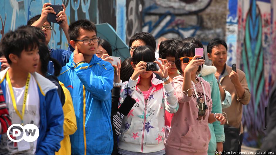 Chinese tourists slow to return to Europe