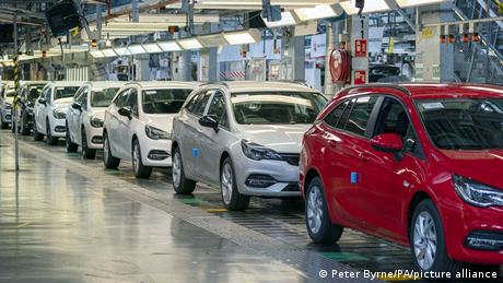 Βρετανία: Ιστορικό χαμηλό στην παραγωγή αυτοκινήτων