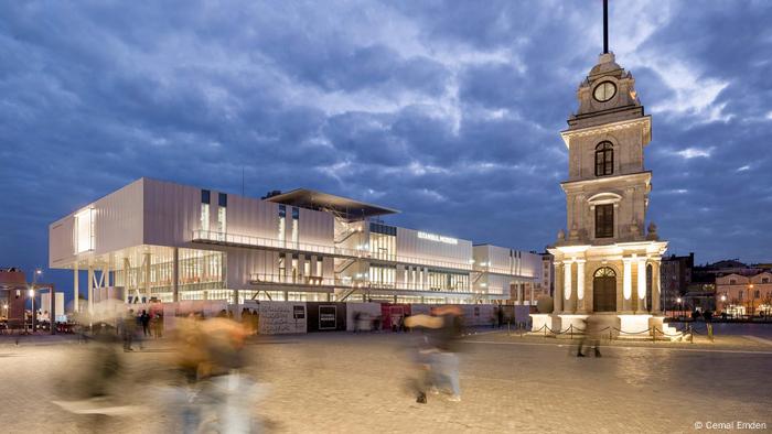 Aussenansicht des Istanbul Modern,  Museum für Kunst der Gegenwart in Istanbul, Türkei