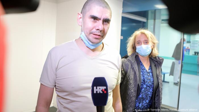 Vjekoslav Prebeg gibt ein Interview in einem Krankenhaus in Zagreb