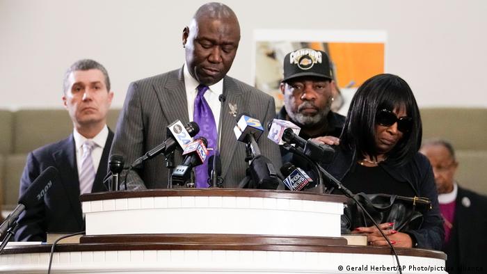 USA Memphis | Pressekonferenz der Angehörigen nach dem Tod von Tyre Nichols