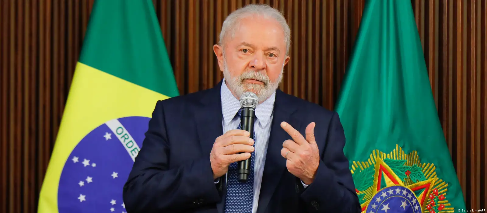 Lula conversa com Putin sobre conflitos no Oriente Médio e na