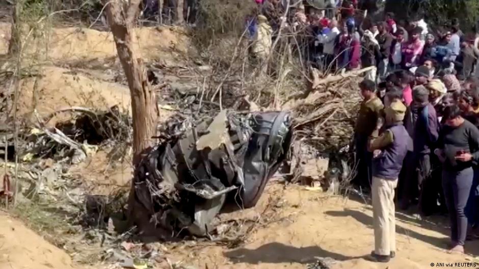India: Pilot killed after 2 fighter jets crash – DW – 01/28/2023 - Vimarsana News