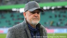 21.02.2023***VfL vs. Freiburg 1. BL Wolfsburg, 21.01.2023, FUßBALL - VfL Wolfsburg vs. SC Freiburg, 1. BL, Saison 2022/23. Geschäftsführer Jörg Schmadtke VfL Wolfsburg Wolfsburg *** VfL vs Freiburg 1 BL Wolfsburg, 21 01 2023, FOOTBALL VfL Wolfsburg vs SC Freiburg, 1 BL, season 2022 23 Managing Director Sports Jörg Schmadtke VfL Wolfsburg Wolfsburg