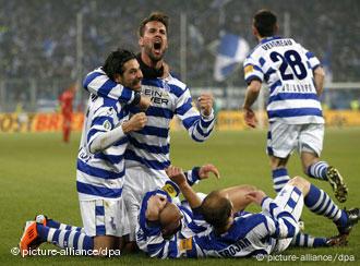 second division german cup finalists duisburg all dreaming together sports german football and major international sports news dw 21 05 2011