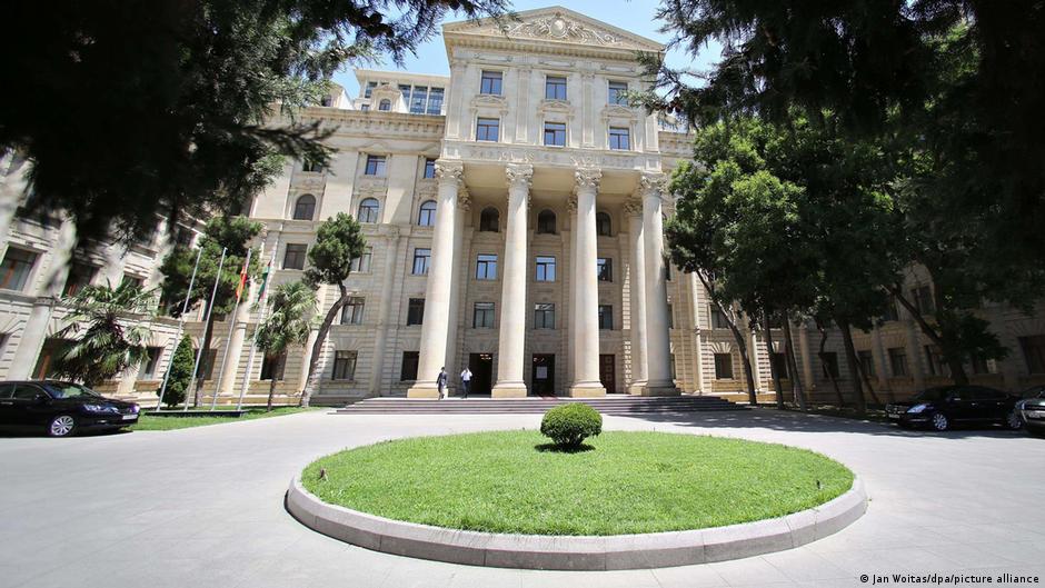 Посла РФ вызвали в МИД Азербайджана из-за заявлений пропагандистов