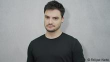 The picture shows Felipe Neto, a Youtuber from Brazil. 