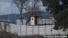 Thessaloniki 24Jan 2023 Die Lager auf dem griechischen Festland sind seit 2021 von einer Betonmauer umgeben, Ein- und Ausgang sind zeitlich begrenzt und digital kontrolliert.
