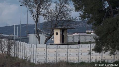 EE: Ανακούφιση για τη συμφωνία μεταρρύθμισης του ασύλου