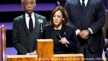 01.02.2023***News: Tyre Nichols Funeral Feb 1, 2023 Memphis, TN, USA Vice President Kamala Harris speaks during the funeral service for Tyre Nichols at Mississippi Boulevard Christian Church in Memphis, Tenn., on Wednesday, Feb. 1, 2023. With her are Rev. Al Sharpton and Rev. Dr. J. Lawrence Turner. Memphis TN USA, EDITORIAL USE ONLY PUBLICATIONxINxGERxSUIxAUTxONLY Copyright: xAndrewxNellesx 20230201_ajw_usa_102
