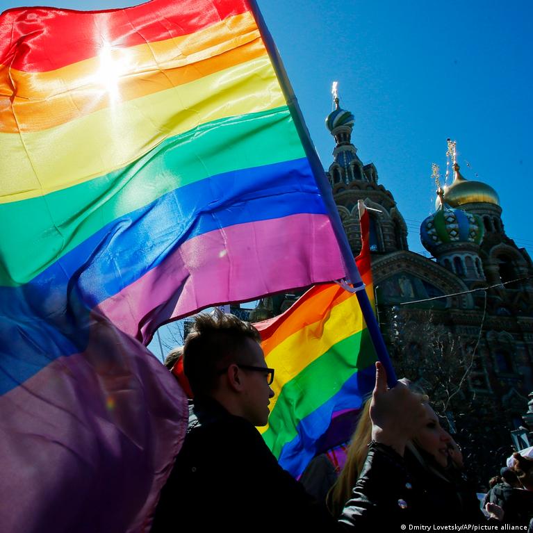 Немецкого чиновника выдворили из России за пропаганду ЛГБТ на Камчатке
