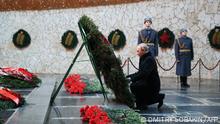 02.02.2023***Russian President Vladimir Putin lays a wreath to the Eternal Flame at the Hall of Military Glory at the Mamayev Kurgan World War Two Memorial complex in Volgograd on February 2, 2023, during commemorations for the 80th anniversary of the Soviet victory at the Battle of Stalingrad during WWII. (Photo by Dmitry LOBAKIN / SPUTNIK / AFP)