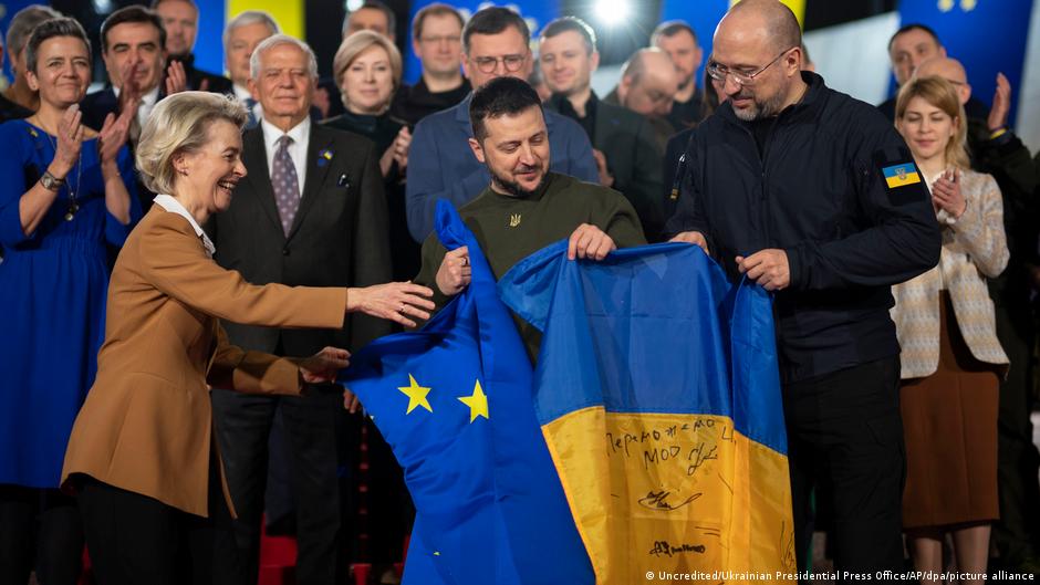 Aplauzi u Kijevu: članovi Evropske komisije i vlade Ukrajine zajedno u glavnom gradu Ukrajine
