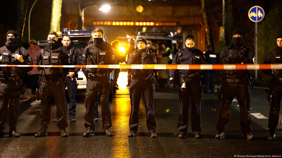 Child dies after freight train accident in Germany DW 02/02/2023