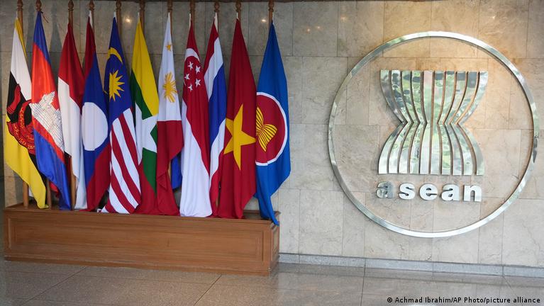Asean Pics Association of South East Asian Nations (ASEAN)