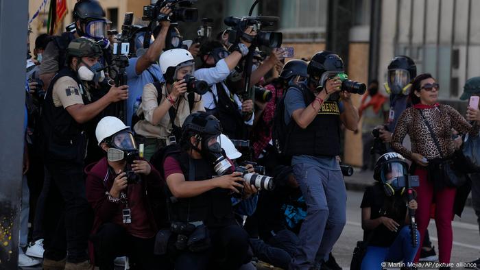 La ANP denuncia agresiones hostiles contra la prensa que cubre las protestas en Perú 