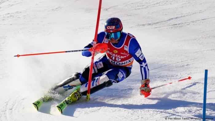 Skirennläufer AJ Ginnis beim Slalom in Chamonix