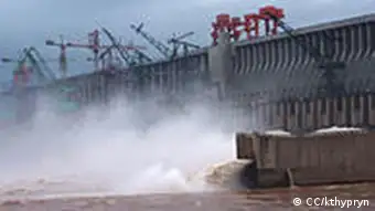 Bau des Drei-Schluchten-Staudamms in China