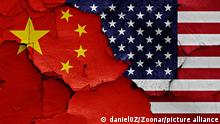 Symbolbild Beziehungen USA China Fahne Flagge