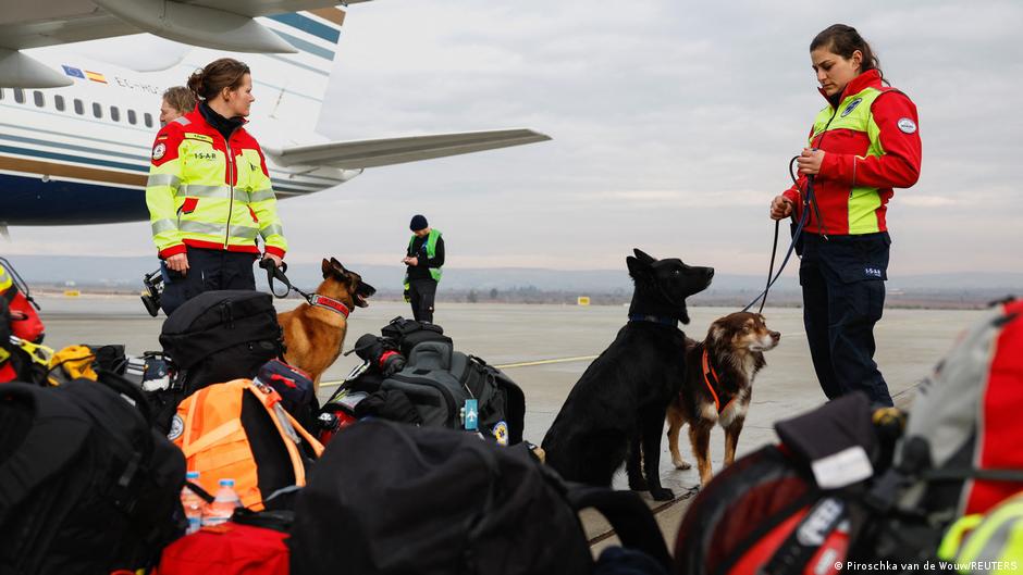Nemački spasioci na aerodromu u Gazijantepu, Turska, 7.02.2023.