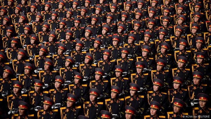 75. Gründungstag seiner Streitkräfte in Nordkorea