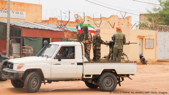 Mali to start peace talks after ending deal with separatists – DW – 01 ...