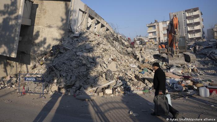 Türkei Erdbeben Rettungsarbeiten Adiyaman