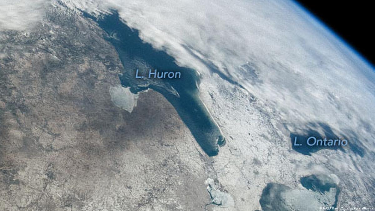 ВВС США сбили неизвестный объект в небе над озером Гурон – DW – 12.02.2023