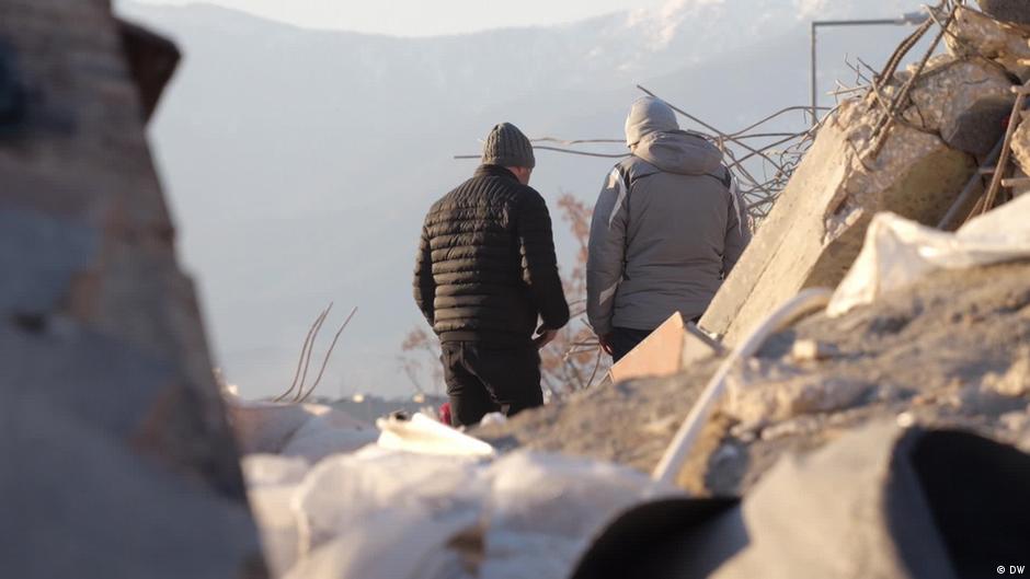 Syrian refugees caught up in Turkey's earthquakes DW 02/16/2023