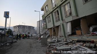 Εικόνες καταστροφής στην πόλη Αντάκια