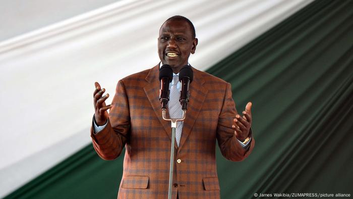 Kenias Präsident William Ruto sucht bei einem Wirtschaftstreffen in Deutschland Investoren für sein Land