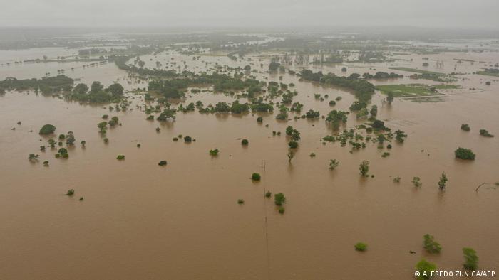 Massive Überschwemmungen in der Provinz Maputo im Süden von Mosambik 