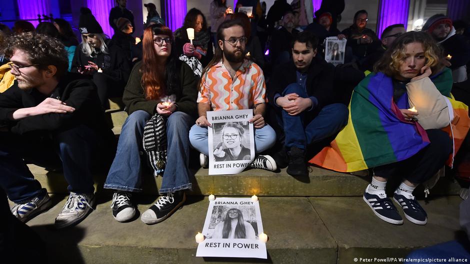 Brianna Ghey: UK charges 2 teens over murder of trans girl – DW – 02/15 ...