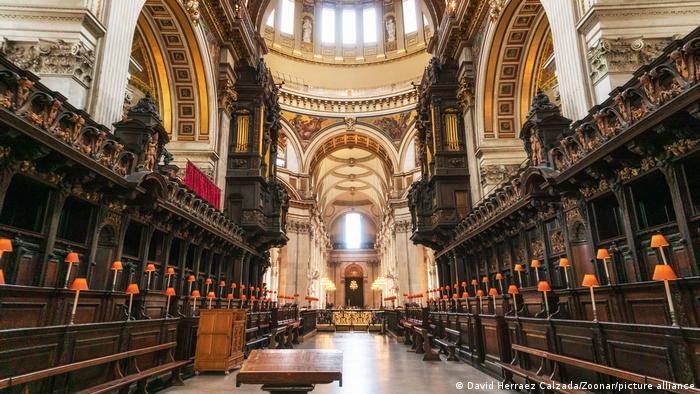 Blick in den Chorraum von St. Paul's Cathedral, London