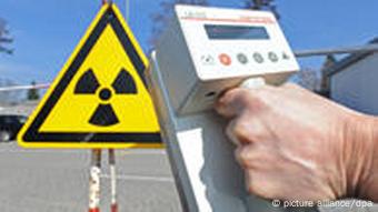 Hand mit Geigerzähler (Foto: dpa)