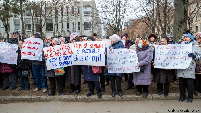 Republlik Moldau Chisinau | Protest gegen Regierungspartei PAS vor dem Parlament