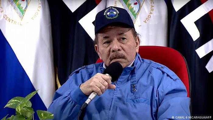 El papa Francisco califica el régimen de Daniel Ortega como una "dictadura  grosera" | Las noticias y análisis más importantes en América Latina | DW |  10.03.2023