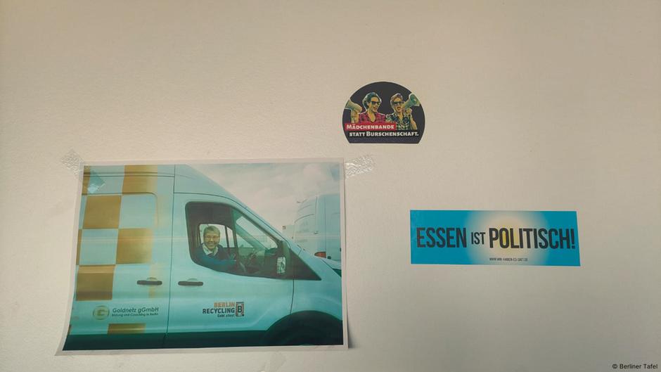 „Jelo je političko“ piše na ulazu u berlinsku narodnu kuhinju