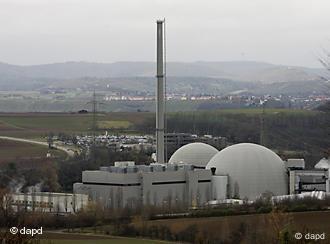 Das Atomkraftwerk Neckarwestheim ist jetzt vom Netz genommen worden (Foto: dapd)