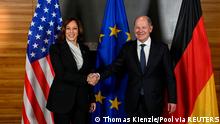 17.2.2023, München***
German Chancellor Olaf Scholz and U.S. Vice President Kamala Harris shake hands at their bilateral meeting at the Munich Security Conference (MSC) in Munich, Germany February 17, 2023. Thomas Kienzle/Pool via REUTERS