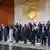 Photo de groupe avec de nombreux présidents lors d'un sommet de l'Union africaine