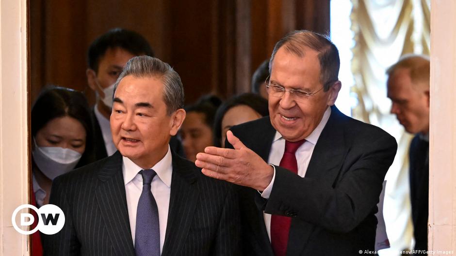 Ukraine aktuell: Wang und Lawrow loben russisch-chinesische Beziehungen