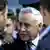 Former Israeli President Moshe Katsav, center, arrives at a court in Tel Aviv, Tuesday, March 22, 2011. A Tel Aviv court is set to sentence a former Israeli president convicted of rape. Katsav faces up to 16 years in prison when his sentence is handed down Tuesday. He said he is innocent. (Foto:Ariel Schalit/AP/dapd)
