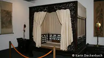 Chinesisches Bett im Ethnologischen Museum. Copyright: Karin Deckenbach, Yue Fu, DW