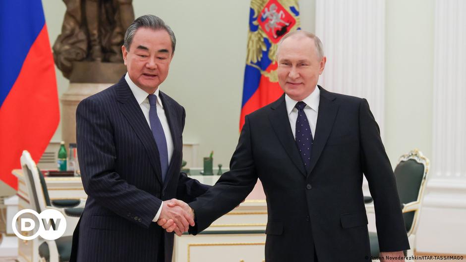 Ukraine aktuell: Putin empfängt Wang und lobt russisch-chinesische Beziehungen