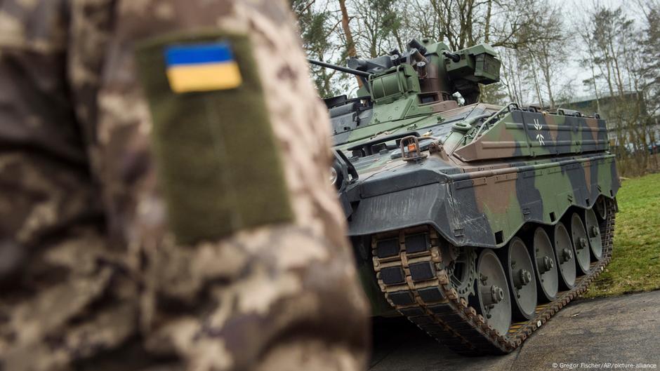 Ukrajinski vojnici obučavali su se za korišćenje nemačkih tenkova u oklopnih vozila u bazi u Munsteru