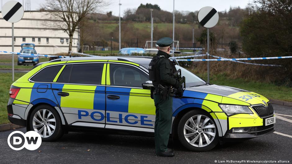 Beispiellose Sicherheitspanne bei Polizei in Nordirland
Top-Thema
Weitere Themen