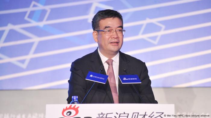中信集团负责人朱鹤新（图）有可能成为新一任央行行长