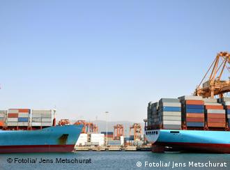 Container-Schiffe (Foto: Fotolia)
